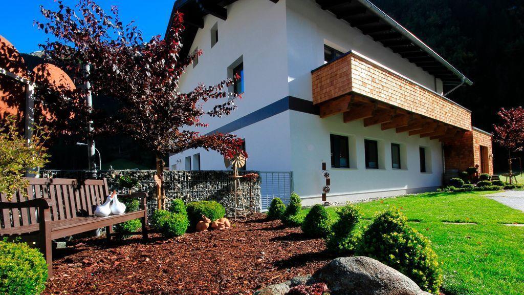 Haus Alpenglueck Apartment Kaunertal Ngoại thất bức ảnh